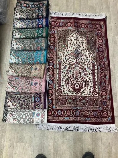 Süngerli Şönil Seccade (Bordo)