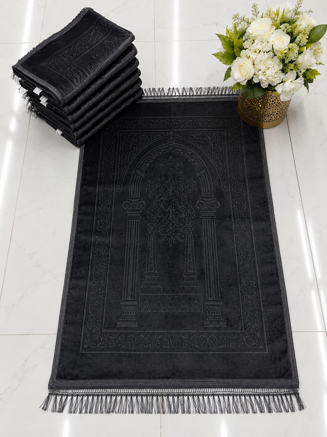 PELUŞ SECCADE