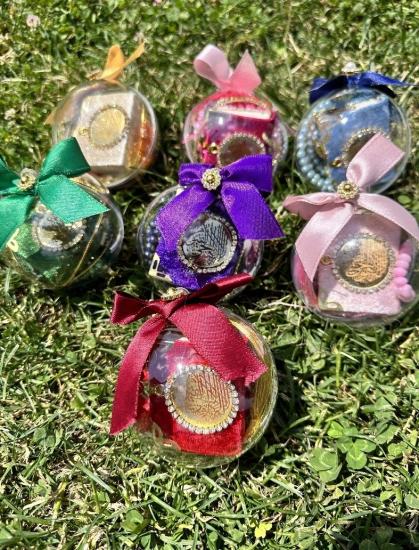 Süslü Fanus İçerisinde Mini Kuran ve Kristal Tesbih