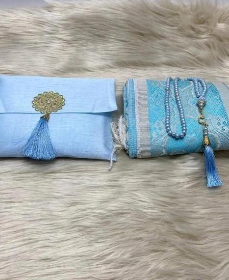 طقم سجادة صلاة مع حقيبة (أزرق)